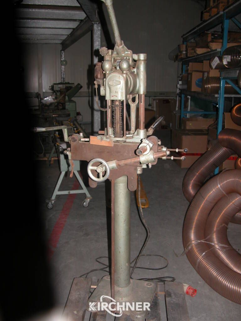 Chain cutter