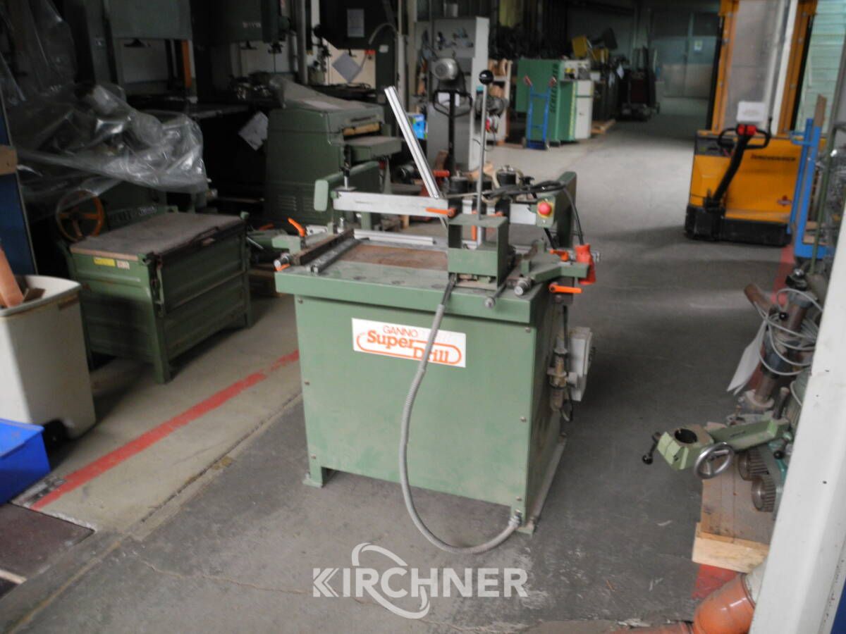 Dübelbohrmaschine