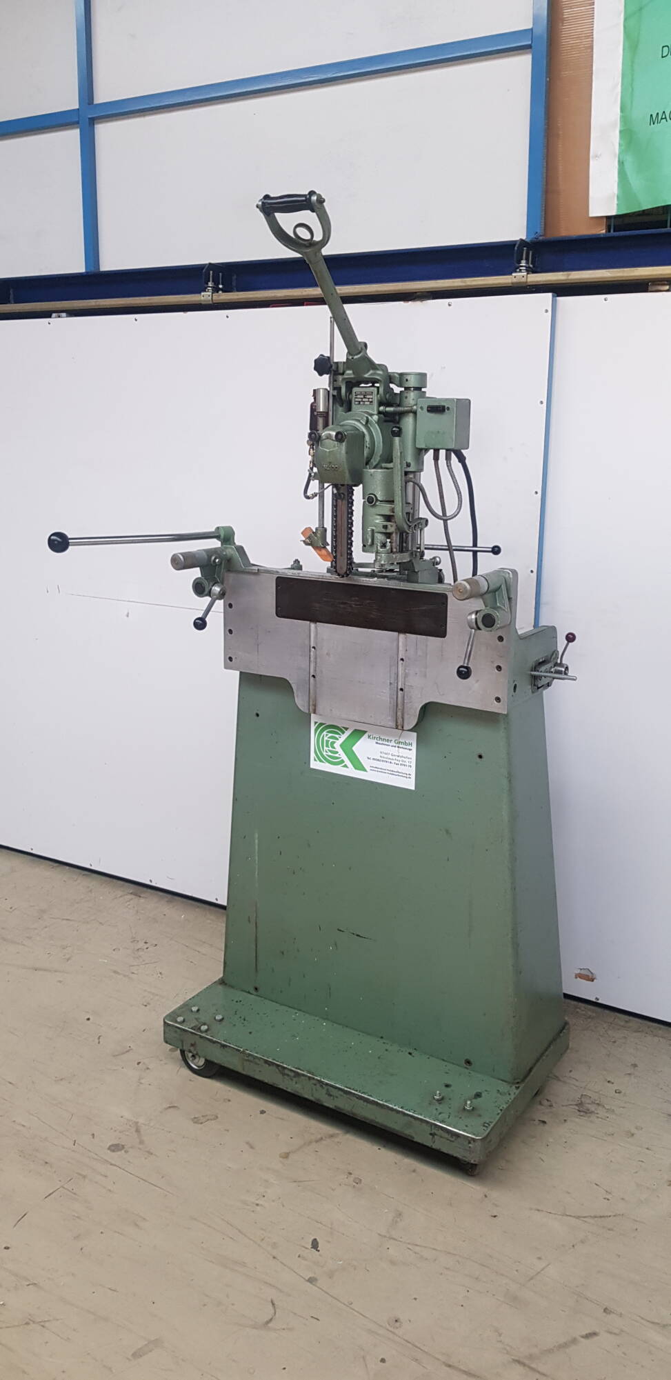 Chain cutter