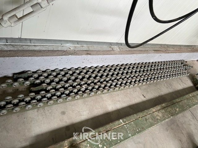 Roller conveyor