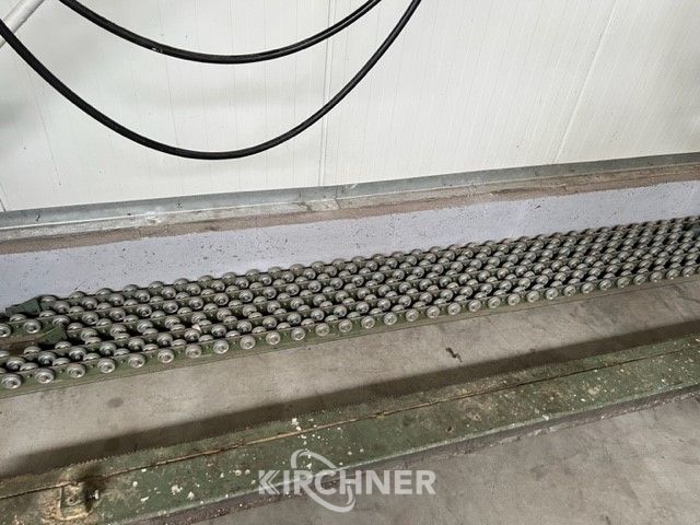 Roller conveyor