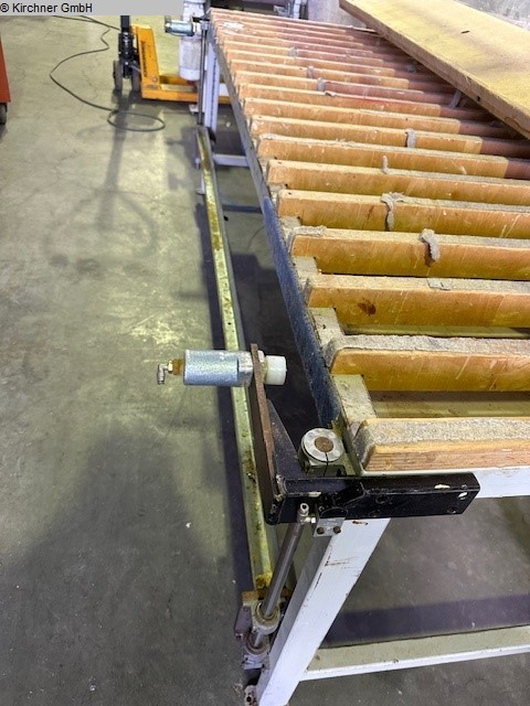 Grinding table/suction table