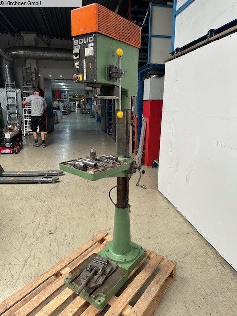 Column drilling machine