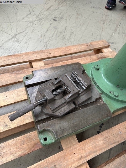 Column drilling machine