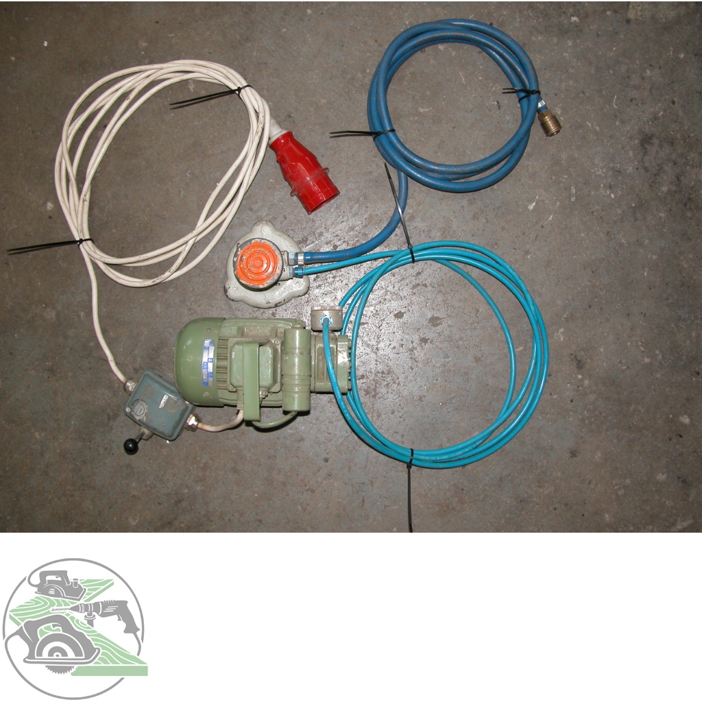 Vacuum pump with foot pedal