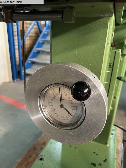 Langloch- und Dübelbohrmaschine