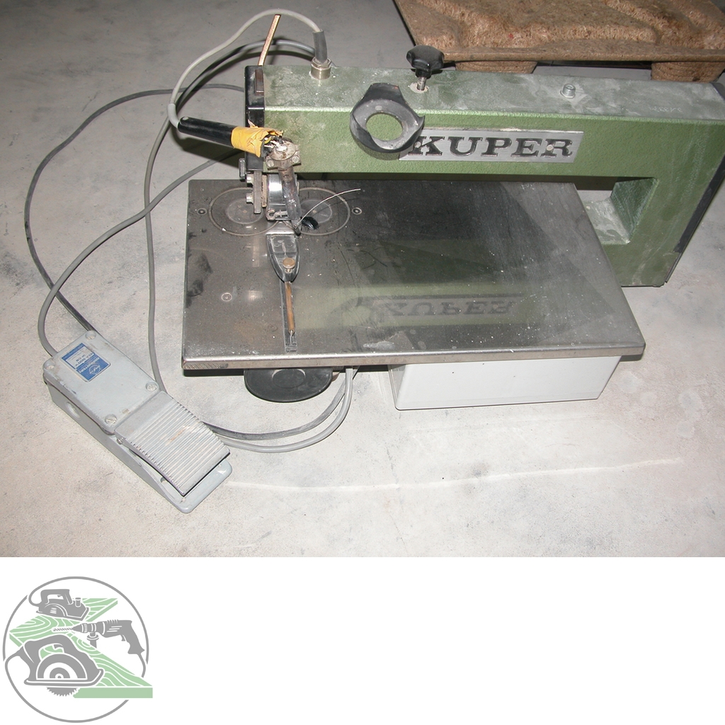 Furnierzusammensetzmaschine