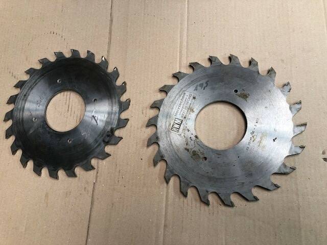 Saw blade for grooving saws