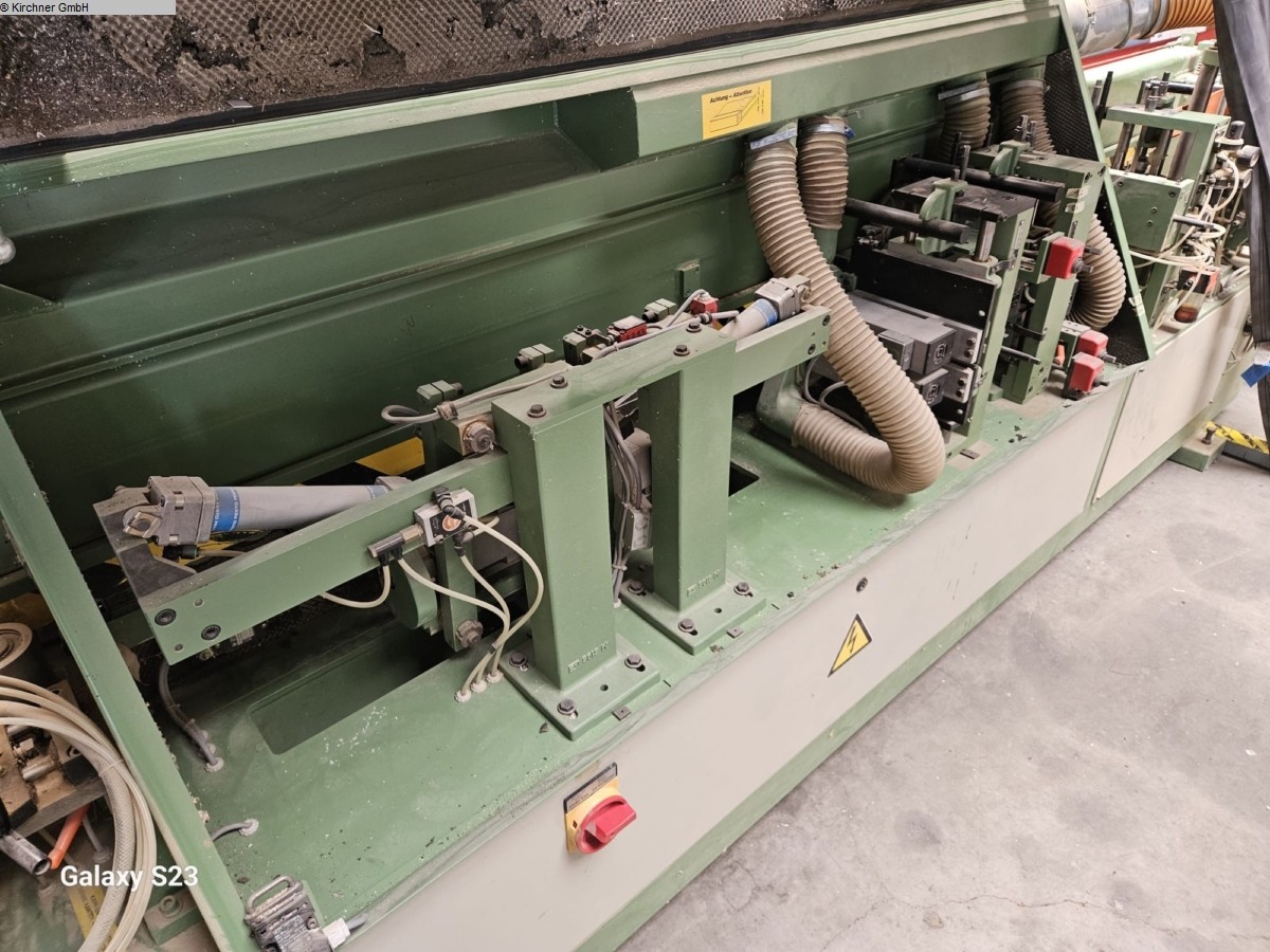 Kantenanleimmaschine