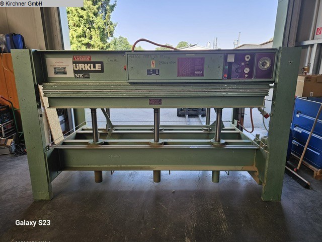 Furnierpresse