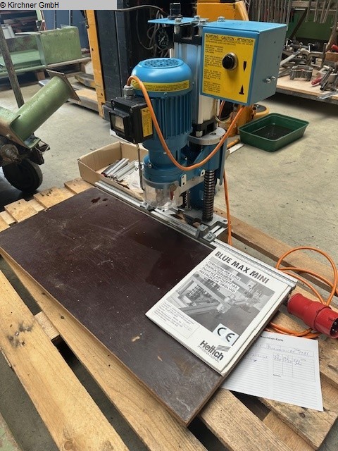 Fittings drilling machine