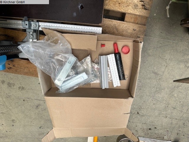 Fittings drilling machine